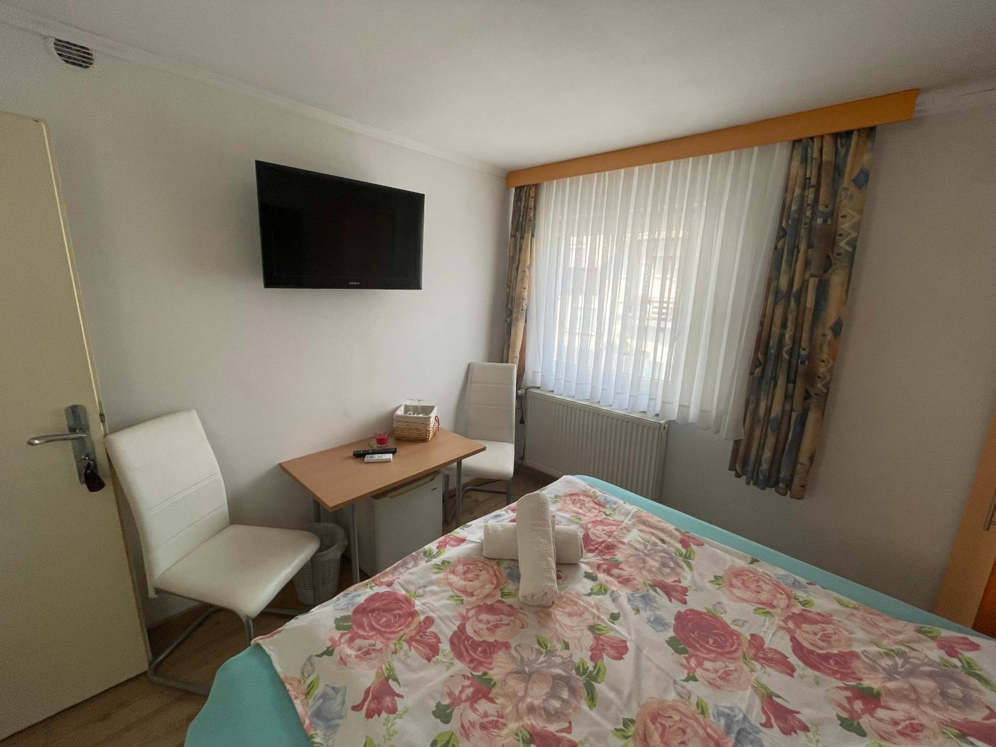 Guesthouse Stremljan Ljubljana Медводе Екстериор снимка