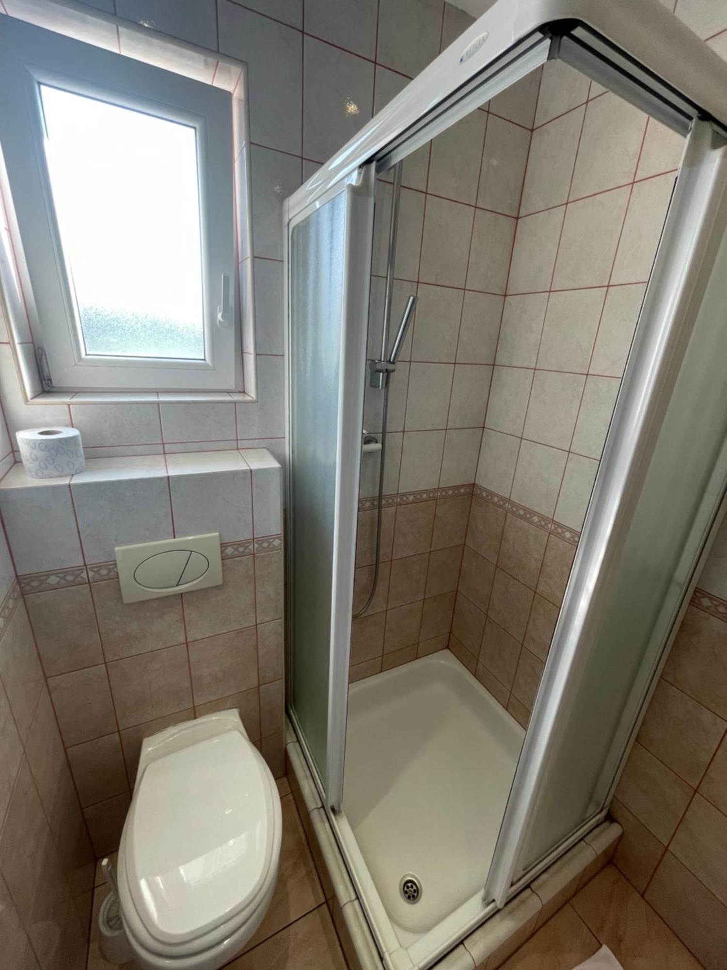 Guesthouse Stremljan Ljubljana Медводе Екстериор снимка